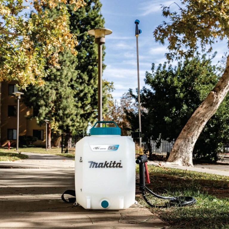 Makita XSU01Z 18V LXT Lithium-Ion Cordless 2.6 Gallon Backpack Sprayer, Tool Only